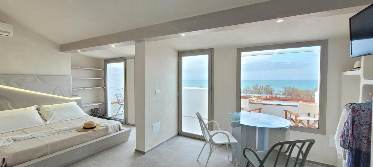 Villaggio Camping Oasi Vieste Bagian luar foto