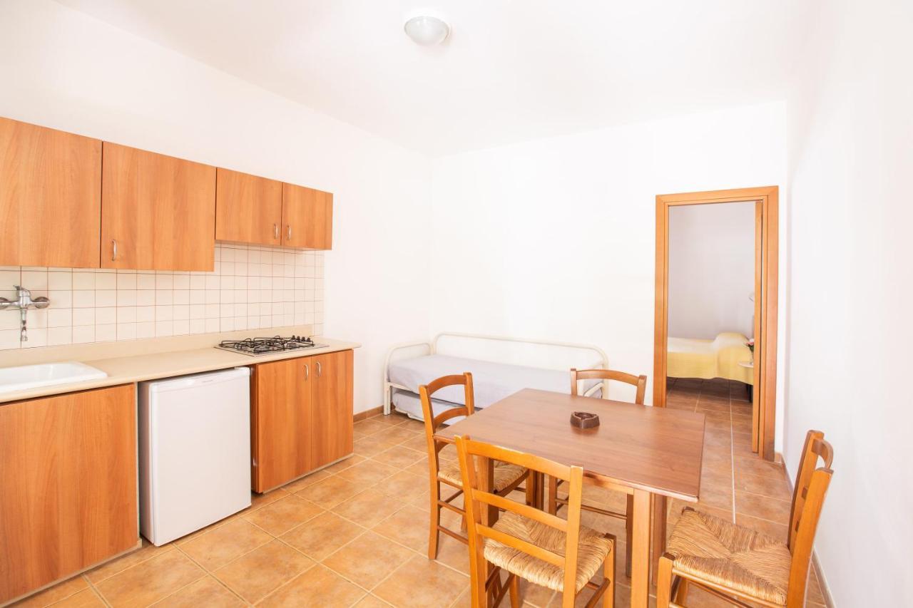 Villaggio Camping Oasi Vieste Bagian luar foto